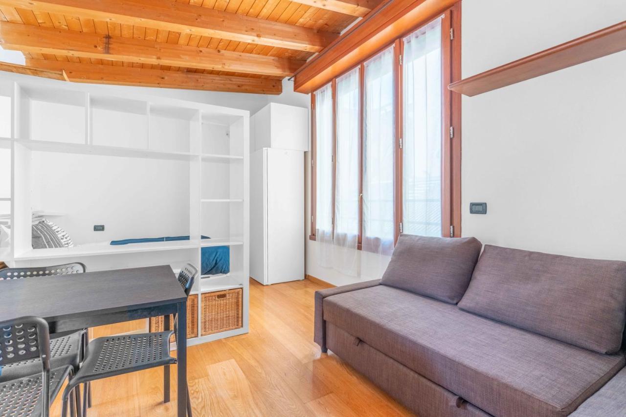 Mo37 Loreto- Duomo - Chic Apartment Milano Exteriör bild